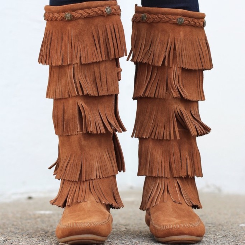 Minnetonka 5 Layer Fringe Boots Brown Suede Size 7